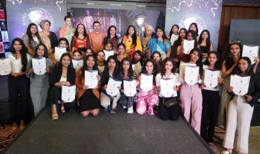 IPS Academy, Indore’s Institute of Fashion Technology Shines at World Designing Forum’s National Handloom Day Fashion Show