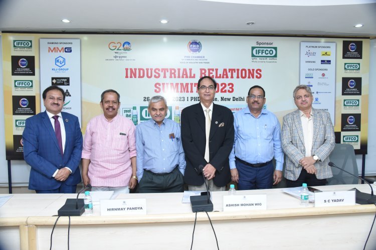 PHDCCI organized Industrial Relations Summit 2023 centered on the concept of ‘Udhyog Parivar’