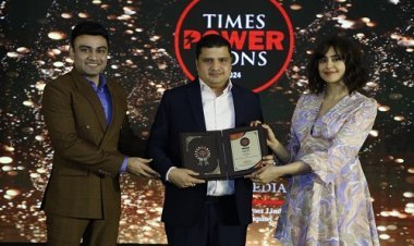 Vijay Jain, Managing Director of Star Estate Bags Prestigious Times Power Icon 2024 Award