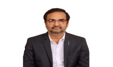 Putting an end to Smartphone Addiction: 8 Habits for Raising a Mindful Younger Generation