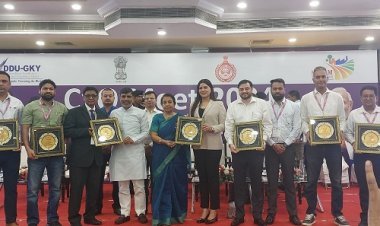 AVPL International Honored with Award of Excellence from HSRLM for Outstanding Performance at CxO Meet