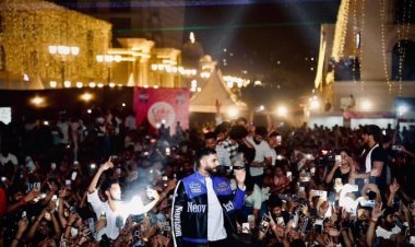 Parmish Verma and Sunanda Sharma Perform at Faridabad's Biggest Festive Event; Around 12000 Fans Gather at World Street by Omaxe