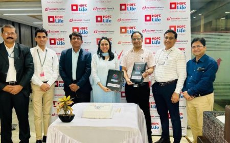 HDFC Life and Digamber Capfin Ltd. Collaborate to Cover Micro Loans and Make Life Insurance Accessible for All