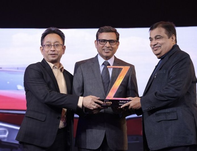 Vinfast VF 7 Won "Design of the Year" Award at Zee Media Auto Summit 2025