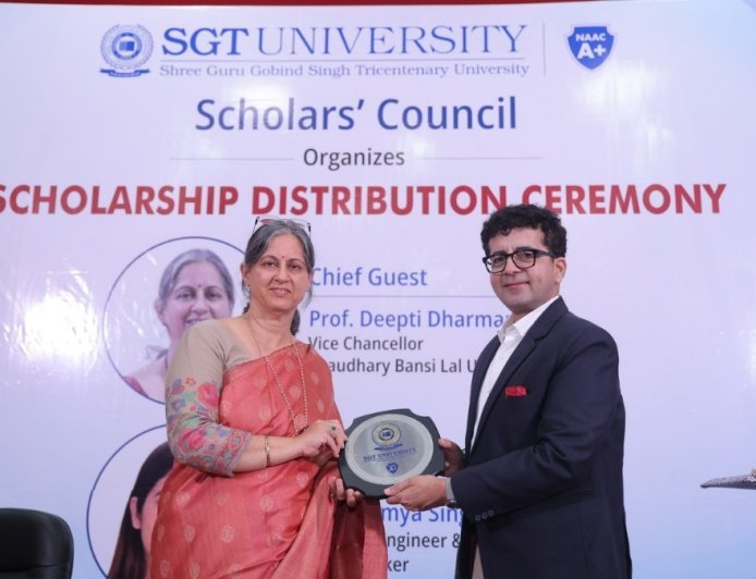 SGT University Hosts Scholarship Distribution Ceremony to Support and Empower Meritorious Students