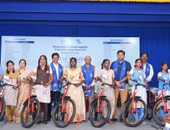 Rotary Club of Chennai Legends and Rotary Dist 3234 Donate 225 Free Bicycles to Schoolgirls in Chennai