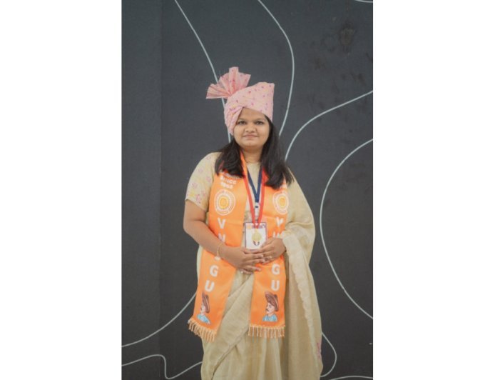 VNSGU 59th Convocation: Aarvee Surendra Agrawal Wins Gold Medal